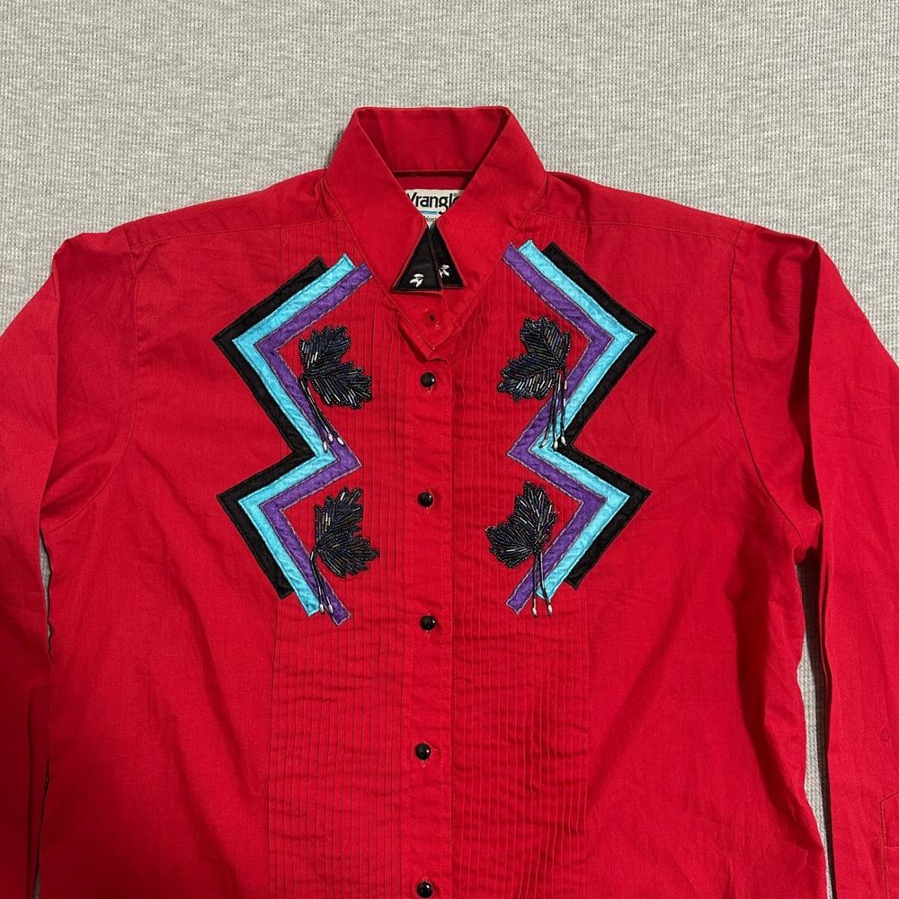 Wrangler Womens L Red Western Button Up Shirt Beaded Embroidered Pintuck Pleated - Picture 2 of 15